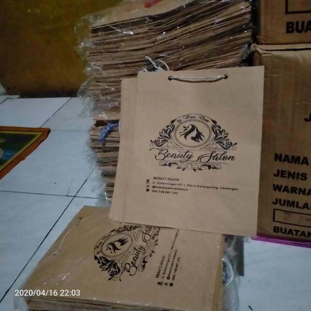 Paperbag / tas kertas  R5 ukuran  P18 x L10 xT 22Cm - Custom Design Suka2 -