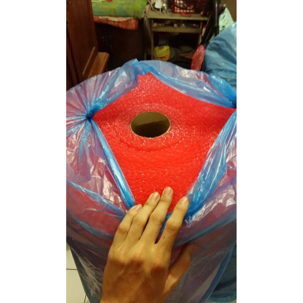 

BUBBLEWRAP PLASTIK WARNA MERAH ROLL BESAR TEBAL AMAN KUAT BEST QUALITY