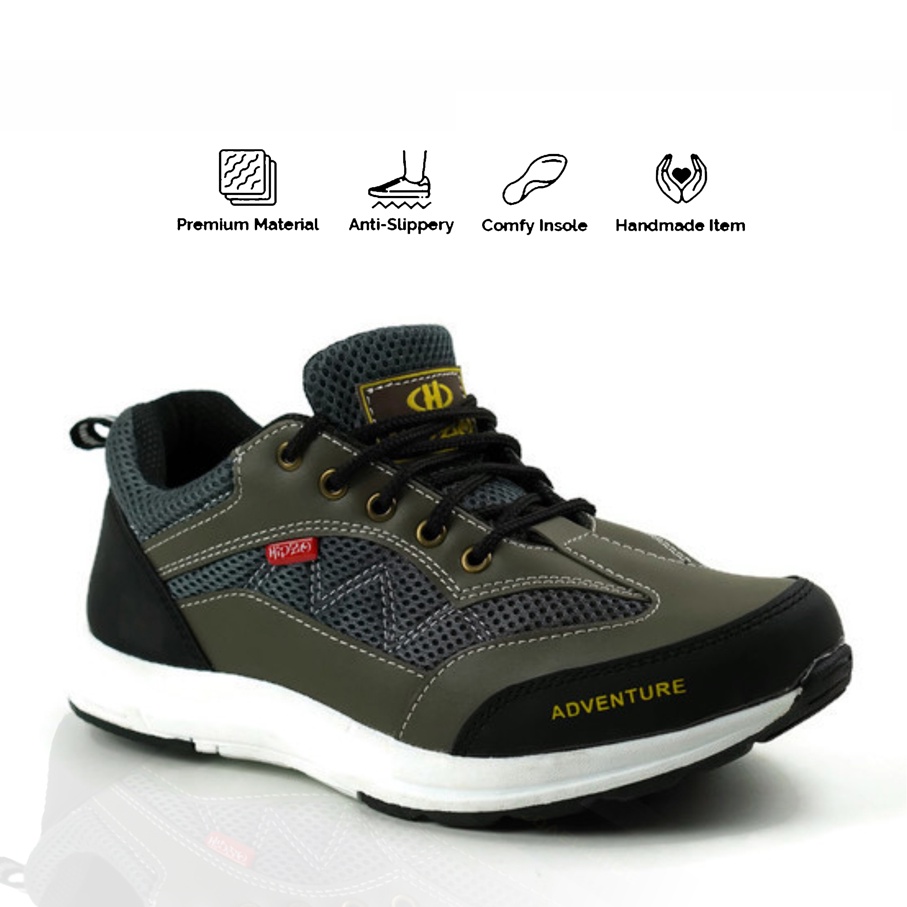 Sepatu Kulit Pria Sneakers Cowok Keren Original Model Casual Outdoor Gaya Kekinian 2021 M039