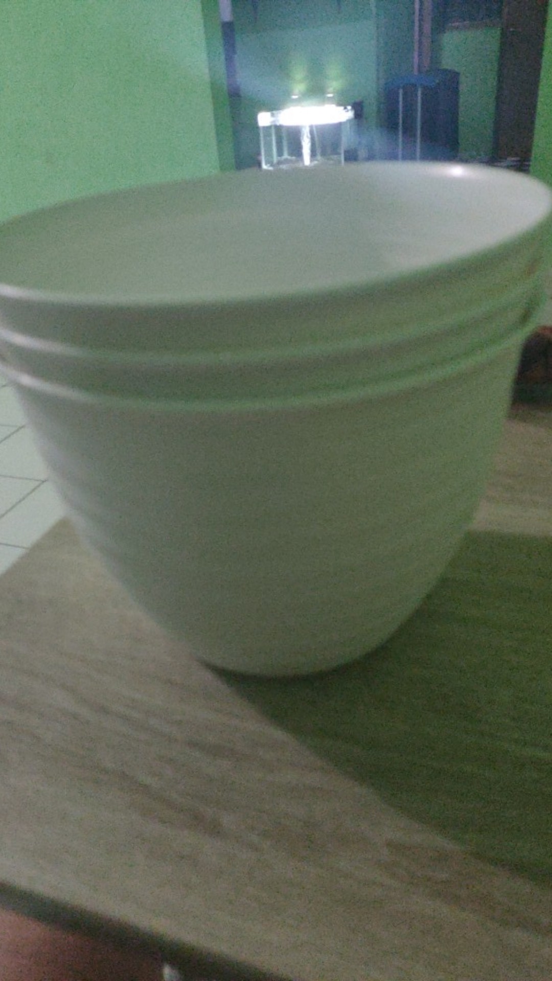 Pot Bunga Model Tawon Ukuran 21