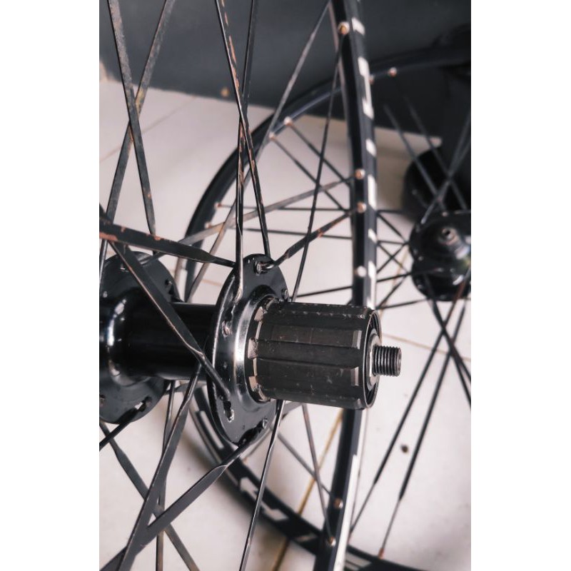 velg pelek wheelset sepeda 26 alloy doublewall disc brake jari jari aero pipih hub cassette 9 speed