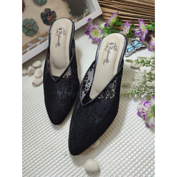 sepatu Johana hitam 7cm lancip