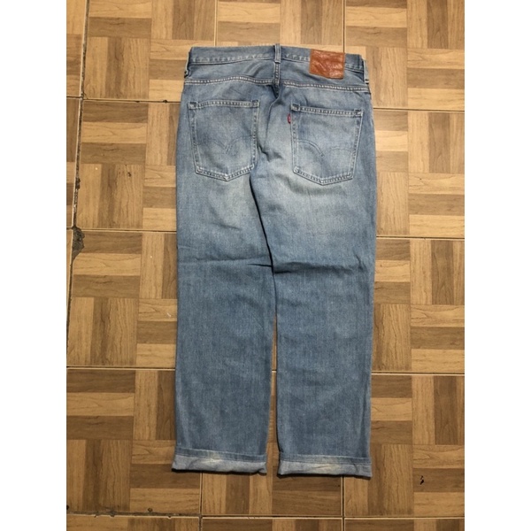 LEVIS551