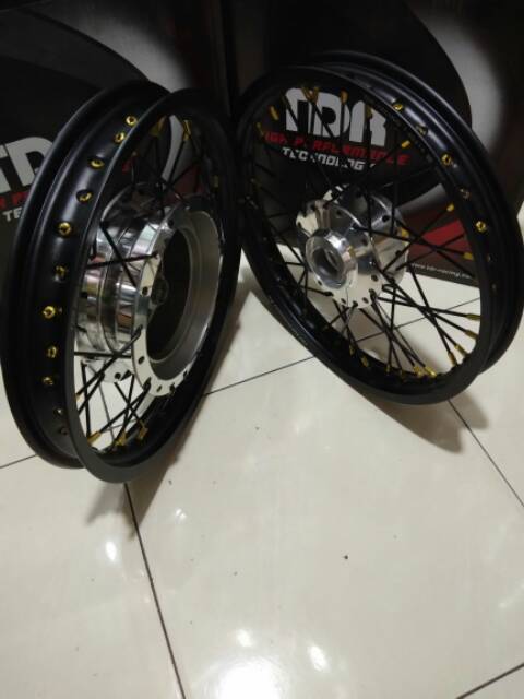 Velg jari tromol sepaket ring 14 140. 160. Tdr mio. Mio j. Mio sporty. Soul. Xeon. Fino .Fino new