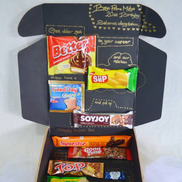 Hamper/Giftbox Snack/Jajan for Graduation/Wisuda/Birthday/Ulangtahun