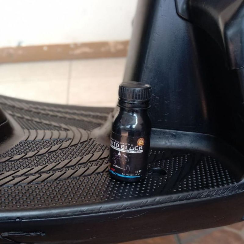 AUTO BLACK PENGHITAM DASHBOARD MOTOR GRATIS SARUNG TANGAN DAN SPON