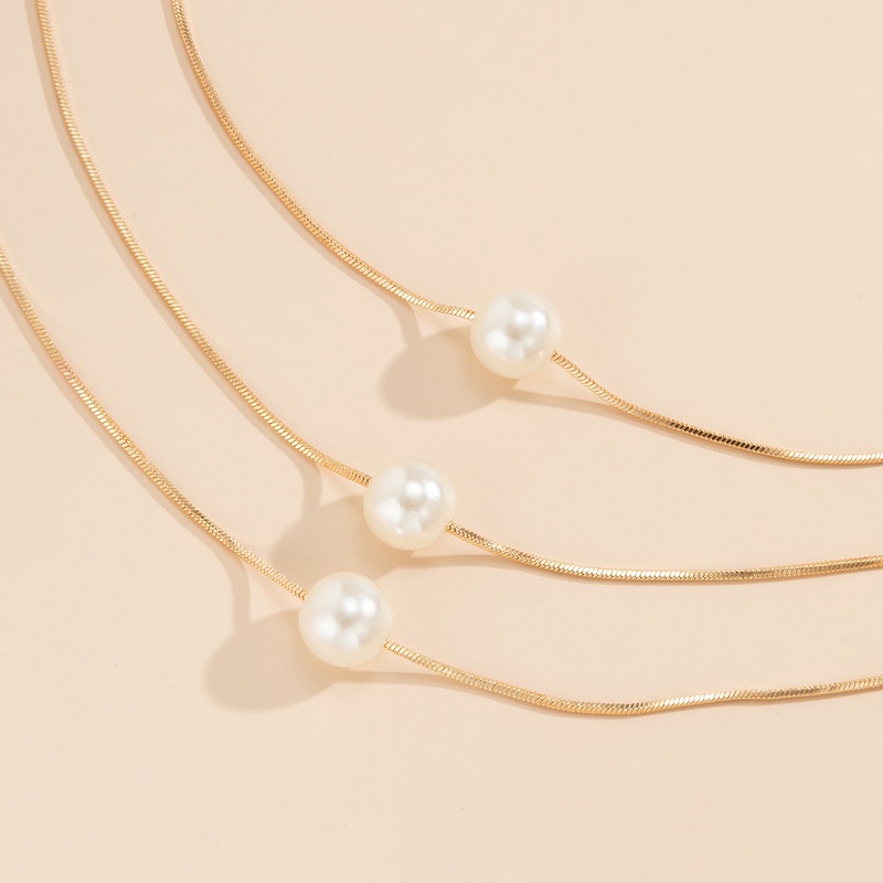 Kalung Rantai Tulang Ular Multilayer 18k Gold Aksen Mutiara Imitasi Untuk Wanita