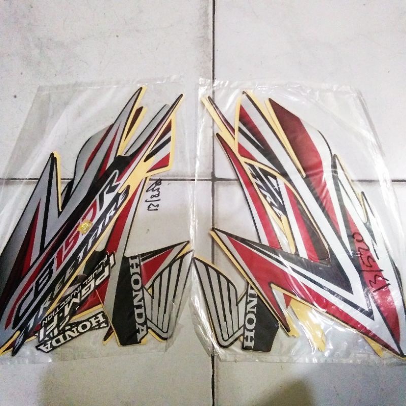 STRIPING LIST STIKER HONDA CB 150 R TAHUN 2013 STIKER CB150R 2013