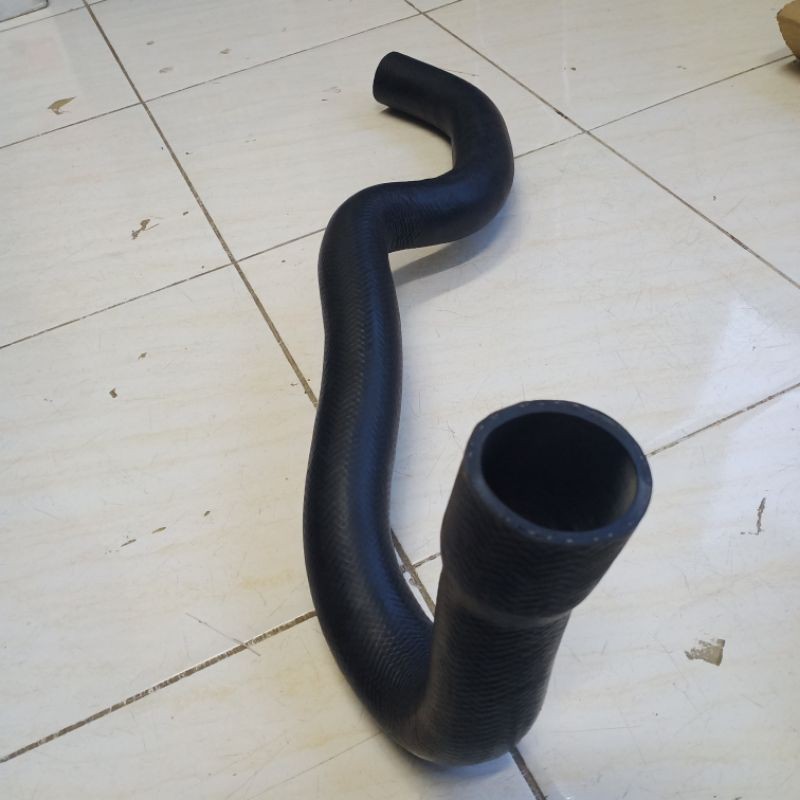 SELANG HOSE RADIATOR BAWAH LOW HINO LOHAN ENGKEL TRONTON FG210 GARANSI