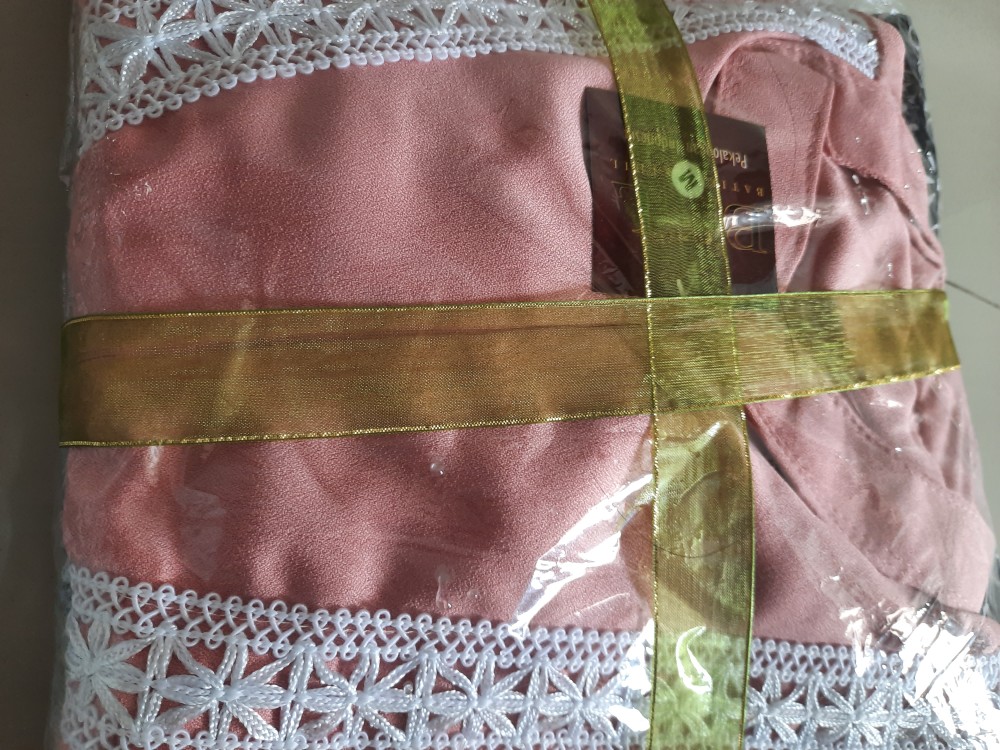 Atasan Batik Wanita Vira Renda