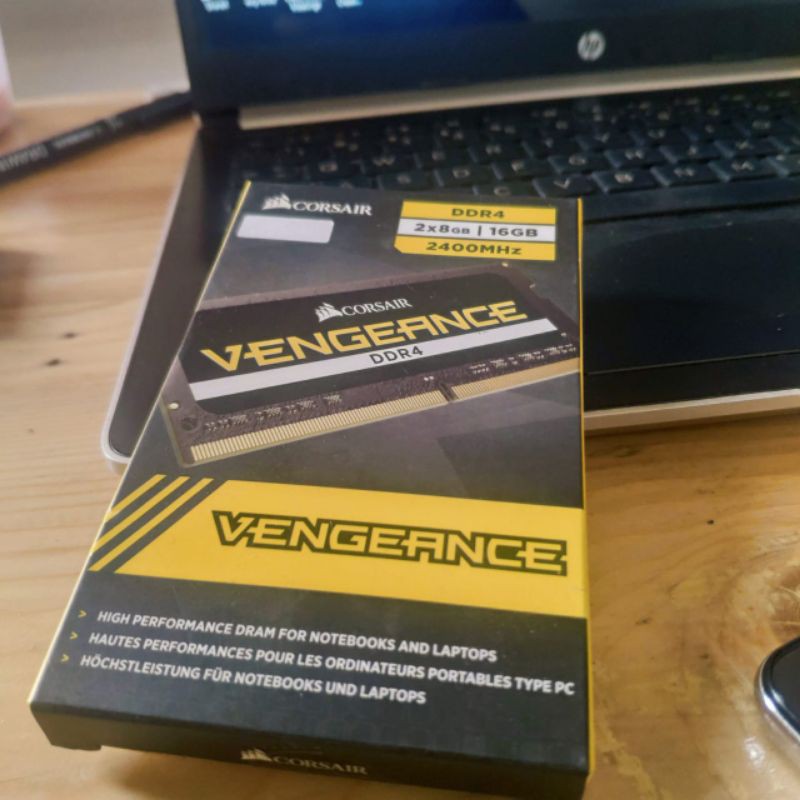 RAM LAPTOP CORSAIR SO DIMM DDR4 16GB PC - CMSX16GX4M2A2400C16 (2X8GB)