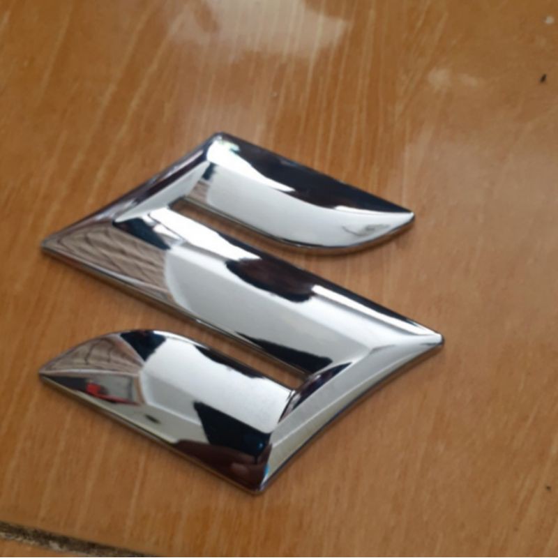 logo belakang suzuki ertiga swift dll