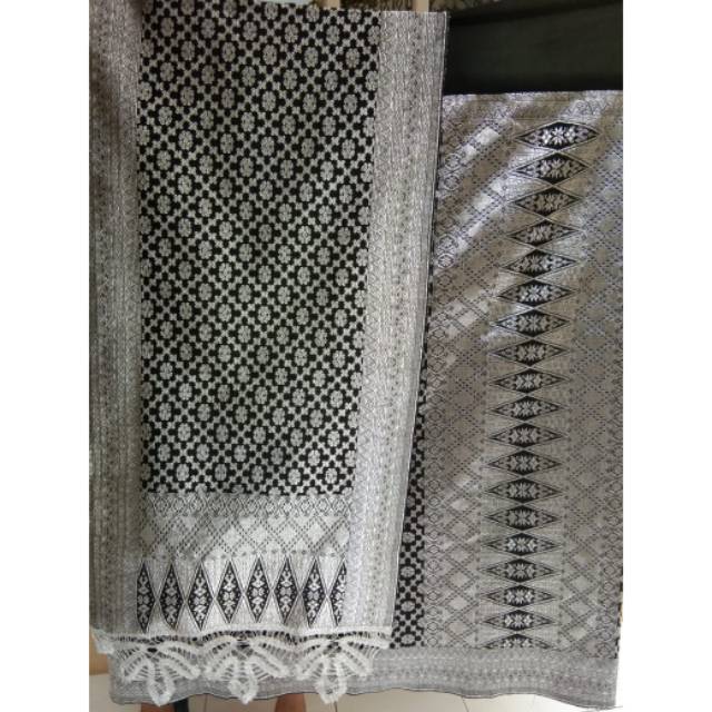 SONGKET PANDAI SIKEK  Benang emas diamot,,  bahan pakan katun , lunsin  benang bordir