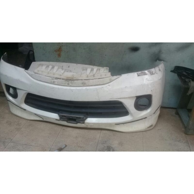 bemper depan daihatsu luxio original