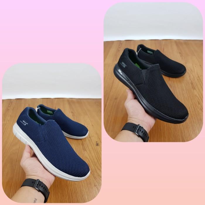 Sepatu Pria Skechers  Sketchers Completion 2 Man Restock