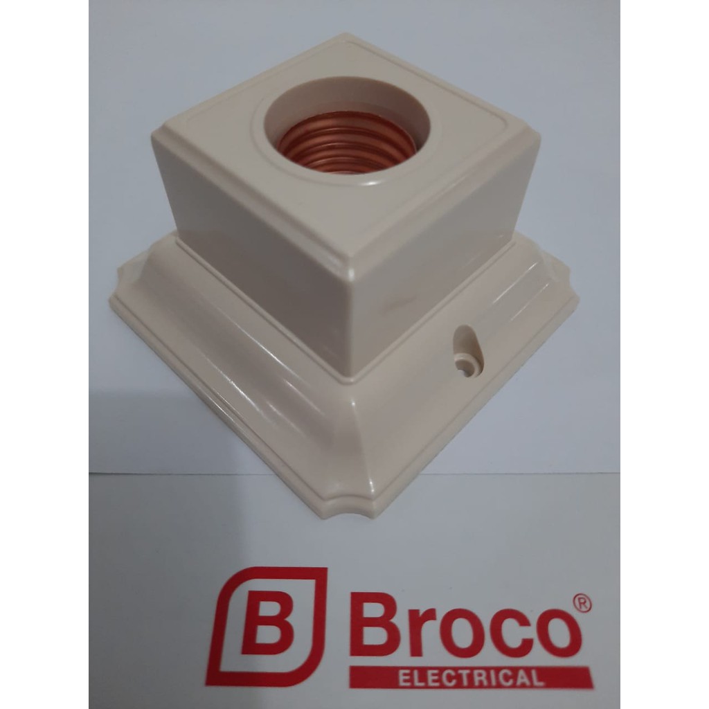 Fitting Plafon Broco Besar New Cream 1210