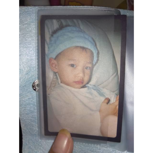 Childhood hwang hyunjin