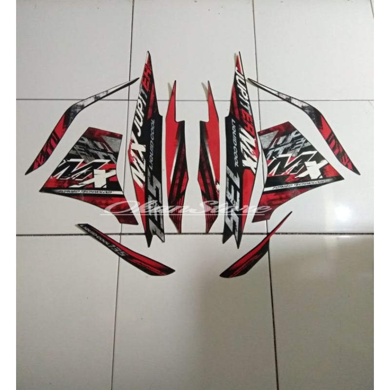 stiker striping Jupiter MX new 135 2014 hitam - merah