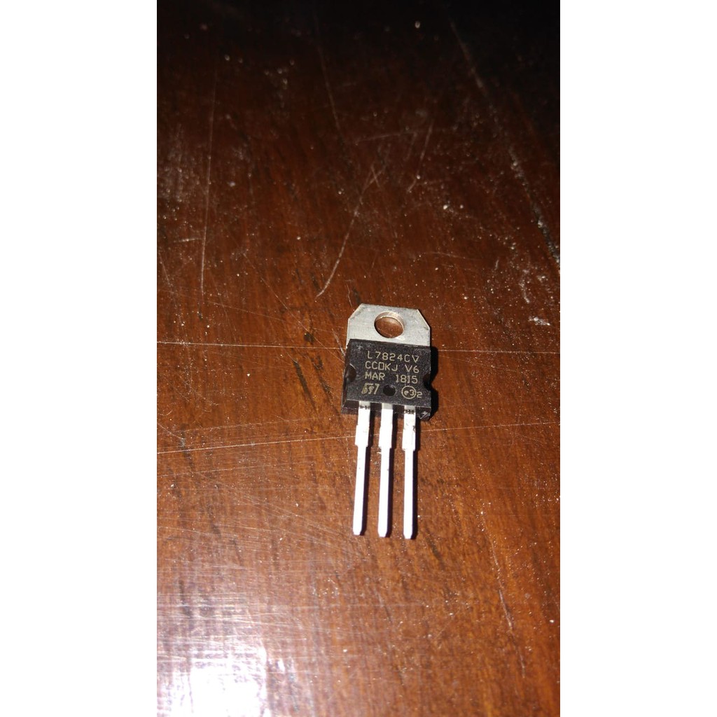 IC 7824 L7824 L7824CV