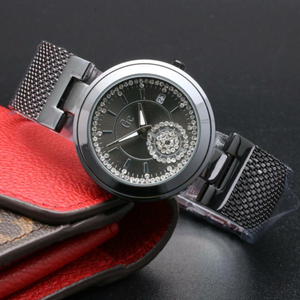 JAM TANGAN WANITA GUESS PASIR SYAHRINI