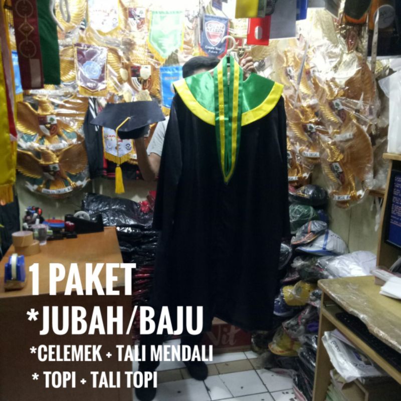 

toga wisuda mahasiswa hijau list kuning ready stock
