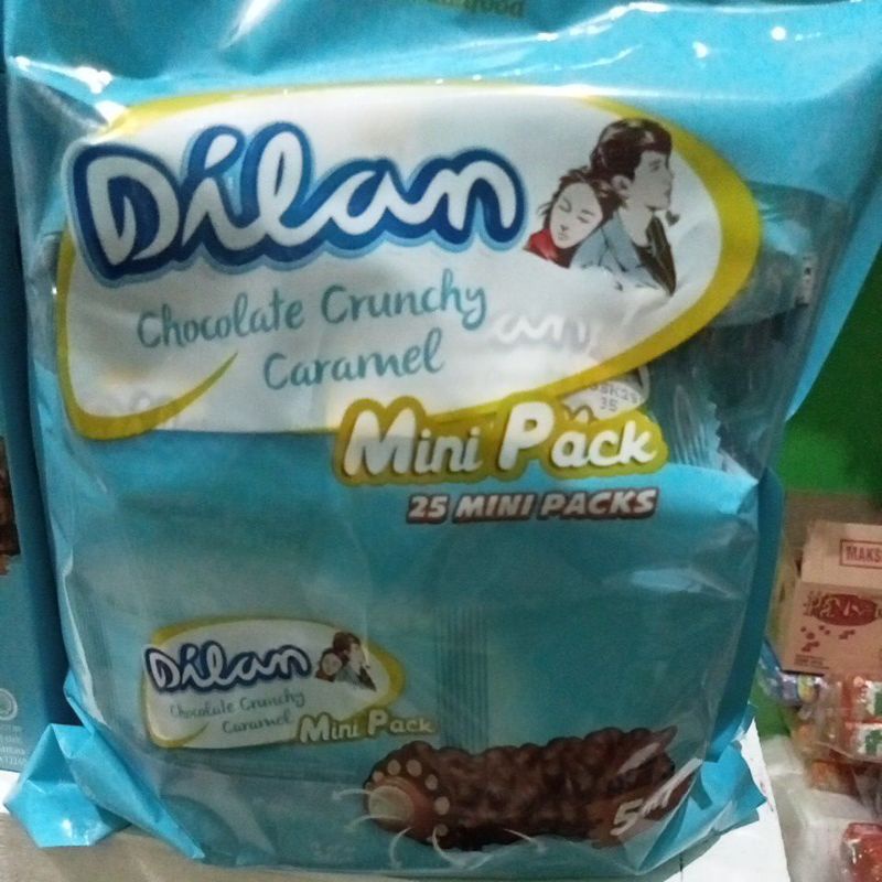 

Dilan Chocolate Chrinchy mini pack kemasan Reffil Pack isi 25pcs