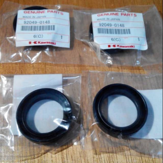 Seal oli shock depan usd klx 150 BF ORIGINAL
