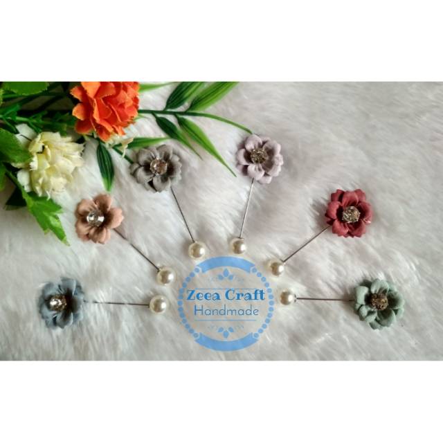 Tuspin bunga kristal / Tuspin hijab