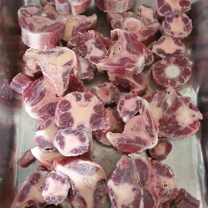 

Buntut Sapi Full / Oxtail Cut Premium Banyak Daging Tebal 500gr