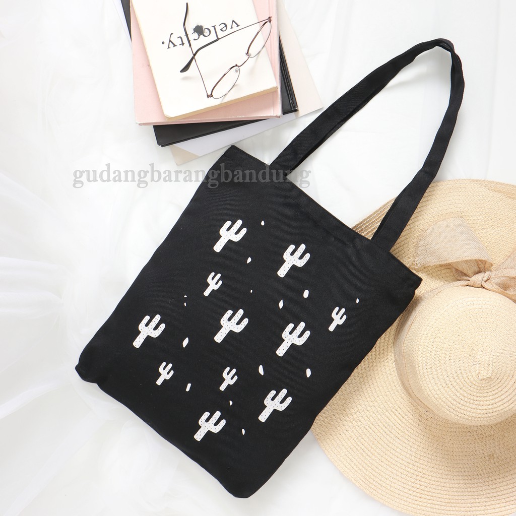 Tote Bag Kanvas Wanita dengan Resleting - Desain Aesthetic Cactus Black yang Unik dan Elegan