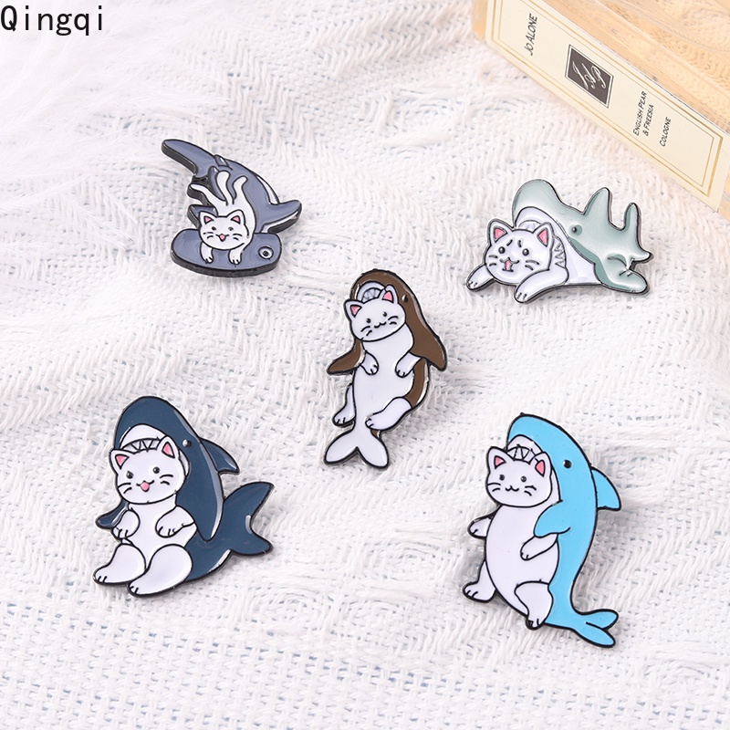 Bros Pin Enamel Desain Kartun Ikan Paus Kucing Ikan Paus Bahan Metal Untuk Kerah Pakaian