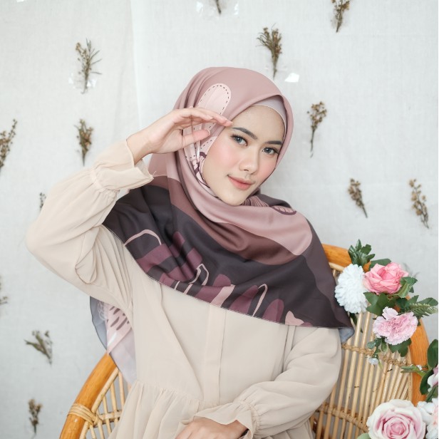 KERUDUNG SEGI EMPAT PRINTING MOTIF JILBAB SEGIEMPAT HIJAB SEGIEMPAT SCARF LESTARI