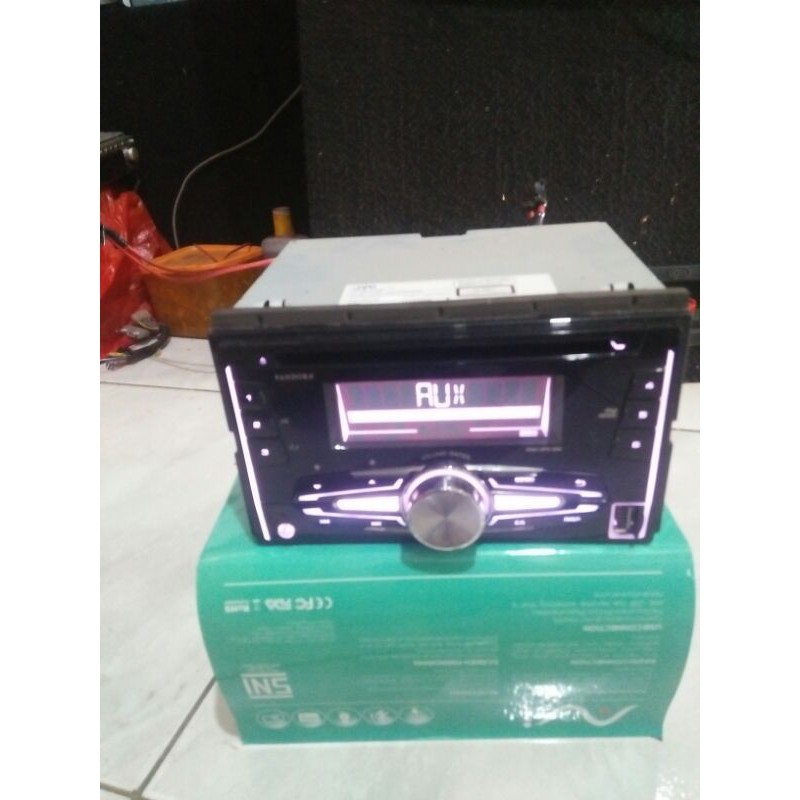Headunit doubledin JVC pandora