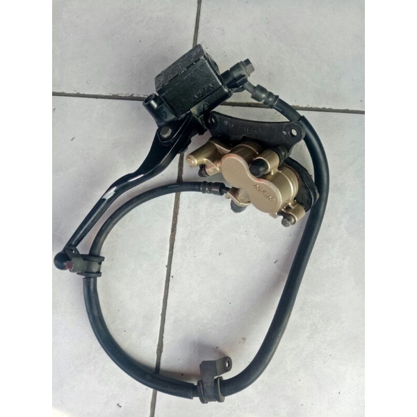 rem cakram  master kaliper depan honda cb 150 r led  master kaliper rem cakram honda cb 150 r led