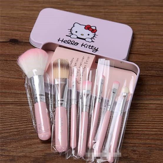 KITTY BRUSH KALENG 7 In 1 / Kuas Hello Kitty Set / Make Up Brush