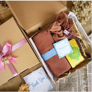 

Siap Kirim Hampers Hijab free gift card