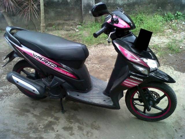 STIKER STRIPING VARIO CARBU 2007