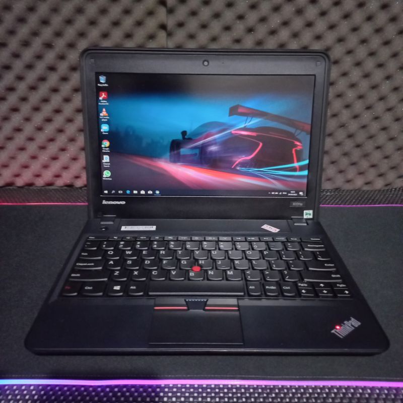 Laptop Lenovo X131E/X130E AMD E2-1800 Ram 4GB HDD 320GB. Windows 10 siap pakaii