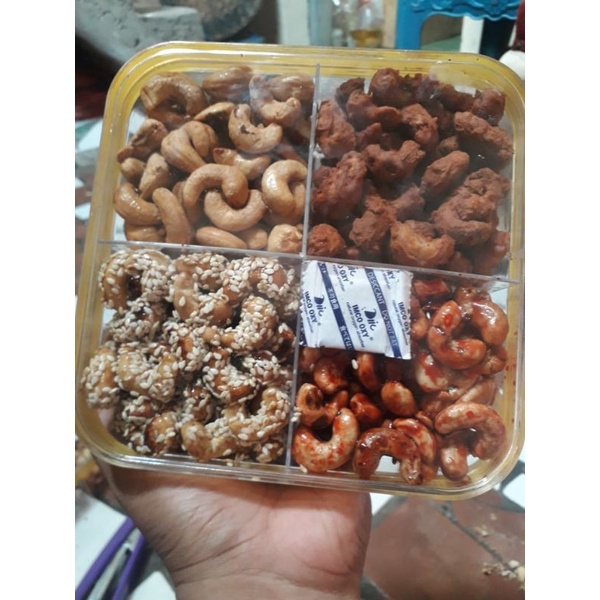 

kacang mente/mete/mede/mento kacang 1 toples