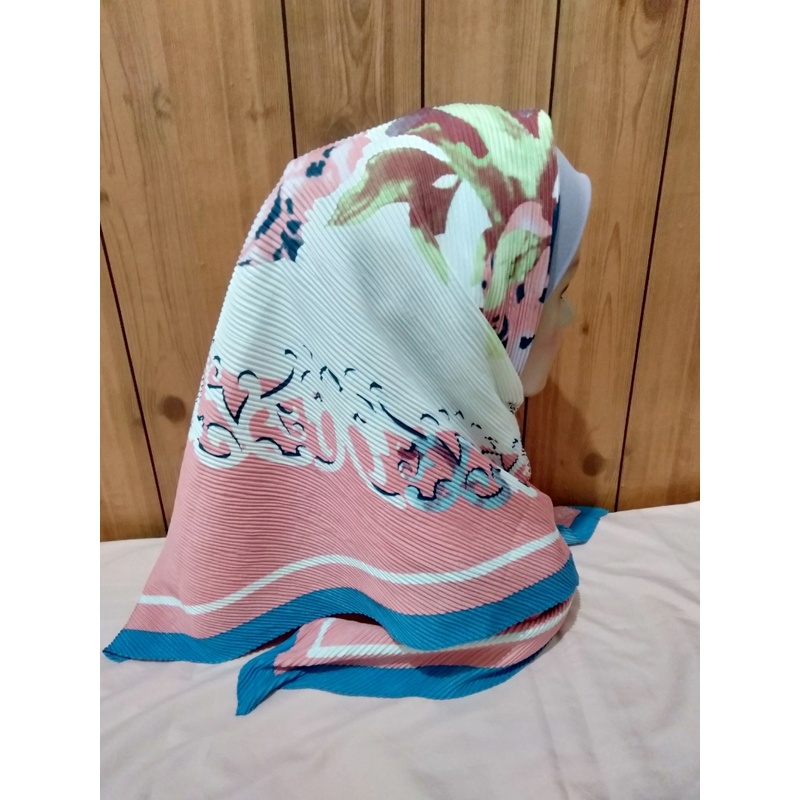 Hijab Plisket segiempat Motif Jilbab Plisket segiempat Motif Bagus dan Murah