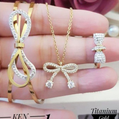 Titanium Set Perhiasan Wanita P546