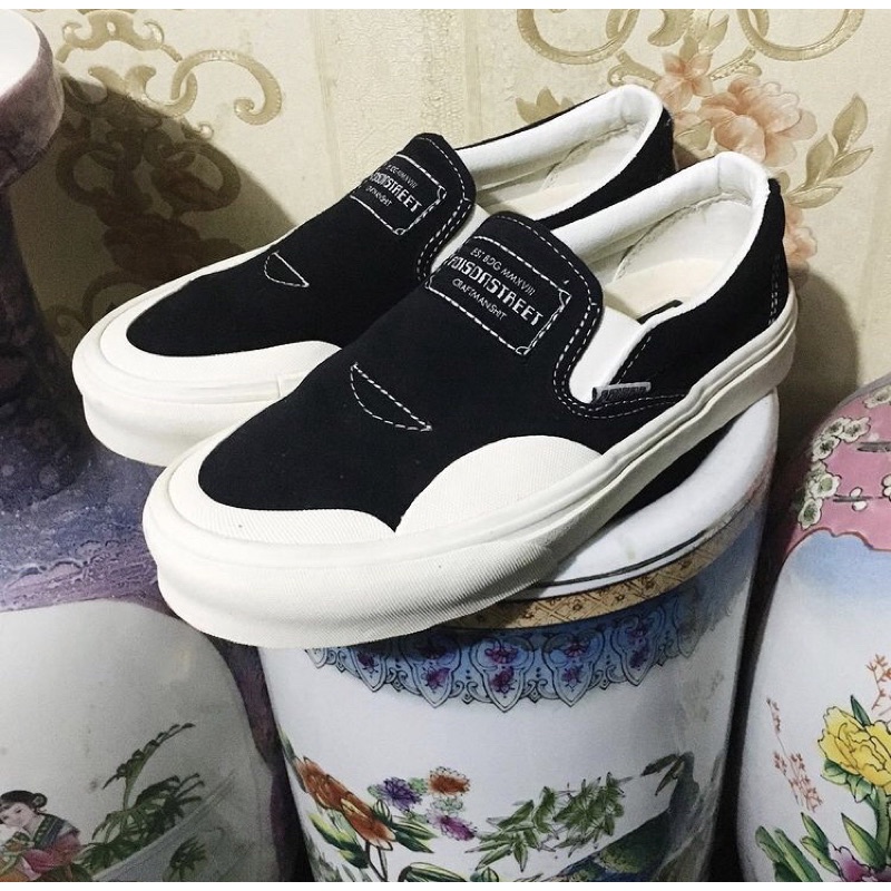 poison street apocalypse slip on