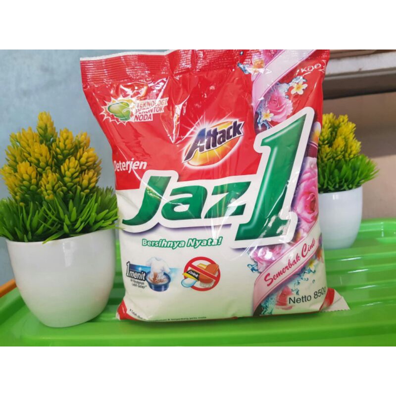 Attack jazz 1 deterjen bubuk semerbak cinta 850gr