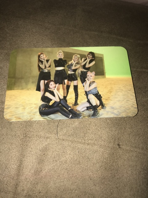 Everglow Group Photocard adios era