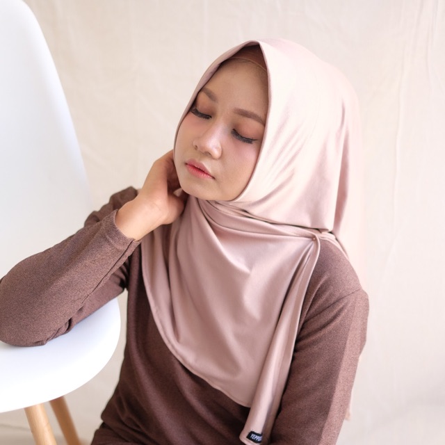 KREZIA INSTANT I Hijab instant kaos krezia tanpa pet by yeppushop