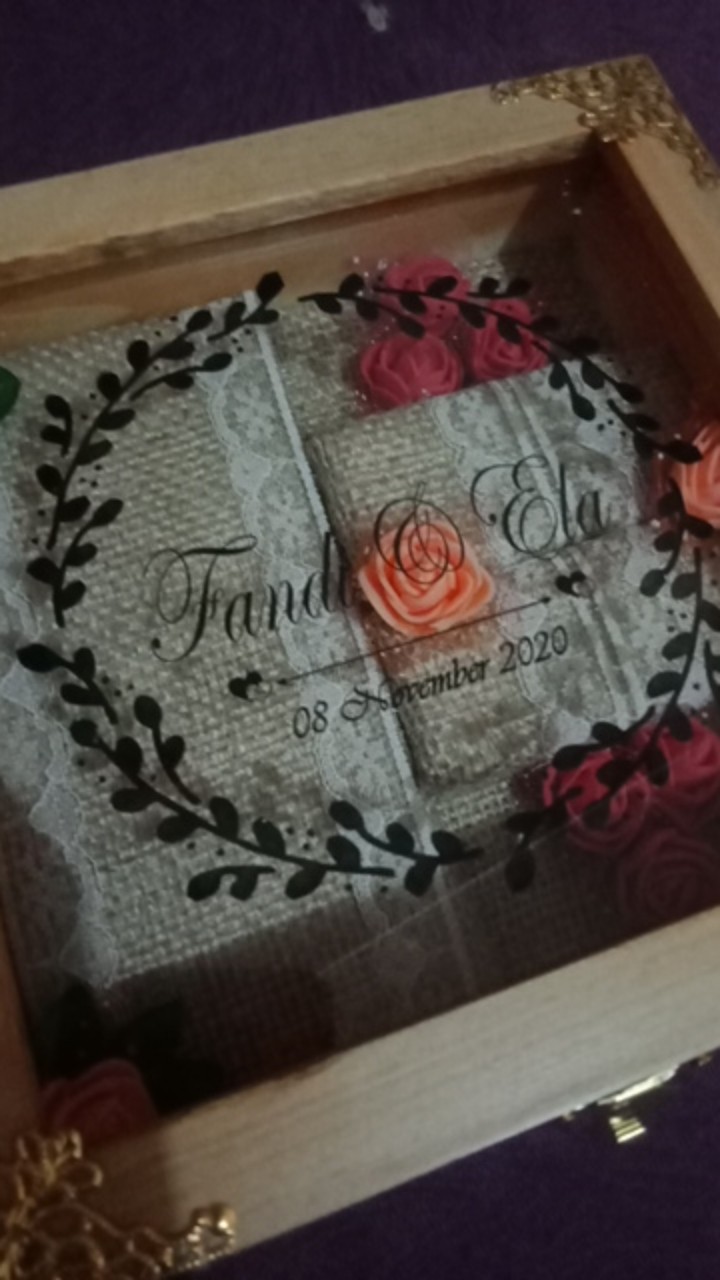 Kotak Mahar 2 Perhiasan Berbahan Kayu Palet