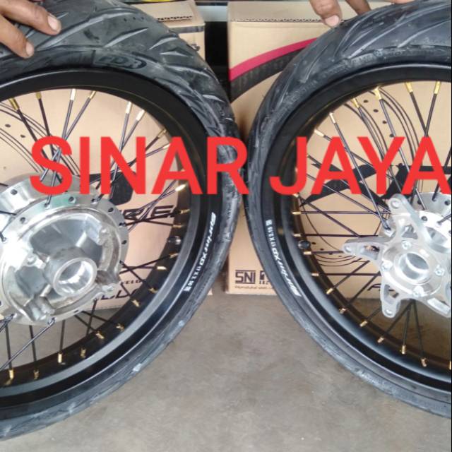 Velg jari 185 215 atau 250 17 plus ban cb150r , tiger revo, megapro new, primus , gtr 150 dll