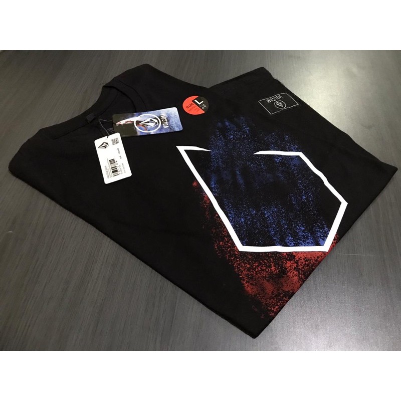 KAOS PREMIUM ORIGINAL VOLCOM SIZE L HITAM