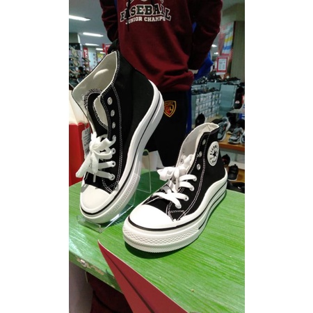 sepatu/eternity/08168341/hitam,putih