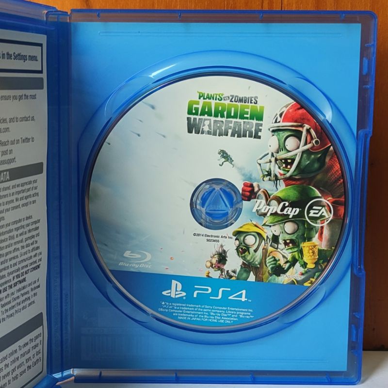 Kaset Plants Vs Zombies PS4 Garden Warfare PS Playstation PS 4 5 Plant Versus Zombie CD BD Game Games Ps4 ps5 Plantsvszombie zombie zombies zombi plan gw1 gw 2 gw ii